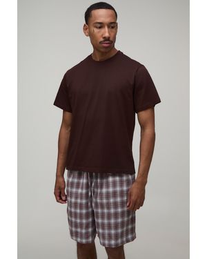 BoohooMAN Regular Fit T-Shirt & Check Lounge Short Set - Brown
