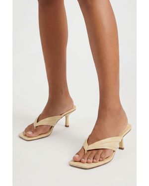 Boohoo Wide Fit Ruched Toe Post Heeled Mules - Brown