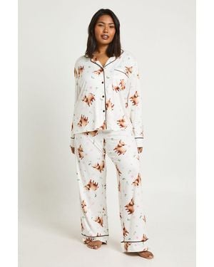 Boohoo Plus Highland Cow Print Long Sleeve Shirt & Trouser Pyjama Set - Natural