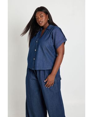 Boohoo Plus Chambray Short Sleeve Button Down Shirt - Blue