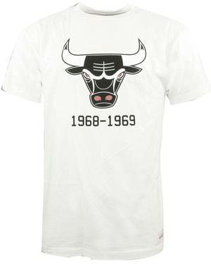 Mitchell & Ness Chicago Bulls Team Logo T-Shirt - White