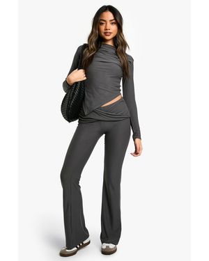 Boohoo Supersoft Twist Waist Flare Trouser - Black