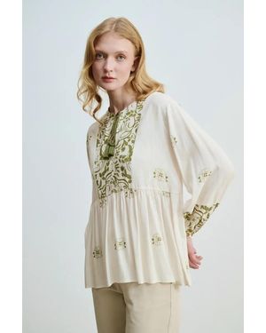 GUSTO Floral Print Blouse - Natural