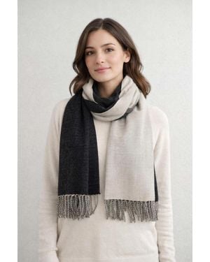 SVNX Reversible Two-Tone Cashmere Blend Scarf With Tassels - Blue
