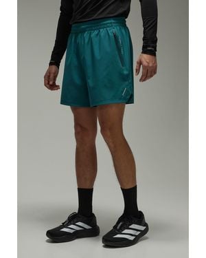 BoohooMAN Common Pace Running Double Waistband 5Inch Short - Green