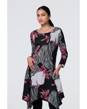 Izabel London Abstract Print Hanky Hem Knee Length Dress - Black