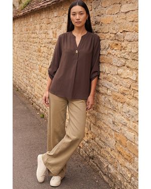 Roman Button Shirt - Brown
