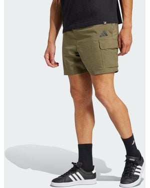 adidas Essentials Small Logo Cargo Chelsea Shorts - Green