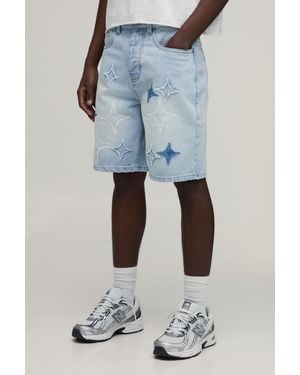 BoohooMAN Relaxed Rigid Star Applique Denim Shorts - Blue