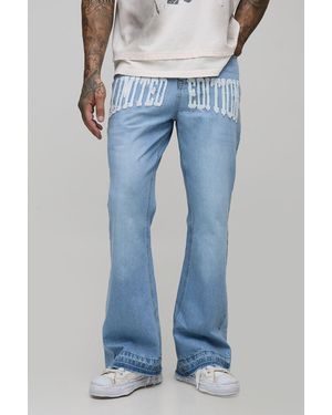 BoohooMAN Tall Raw Hem Applique Gusset Flared Jeans - Blue
