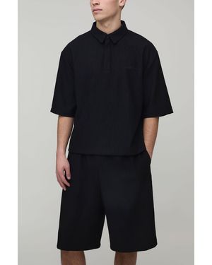 BoohooMAN Oversized Wavy Textured Polo & Longline Relaxed Short Set - Black