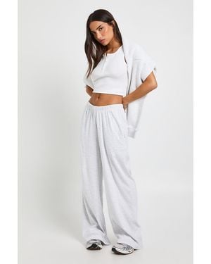 Boohoo Petite Rib Wide Leg Trouser - White