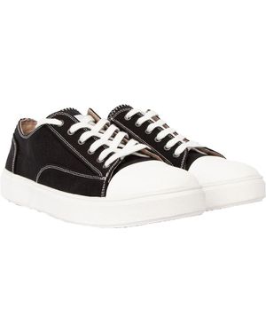 Duck and Cover Nesta Trainers - Black