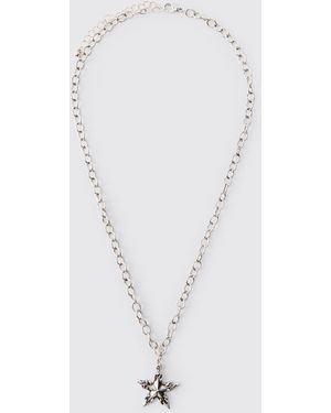 BoohooMAN Star Pendent Necklace - White