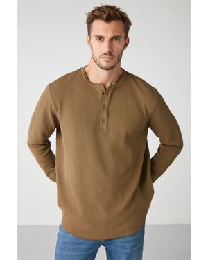 Grimelange Button Crew Neck T-Shirt - Brown