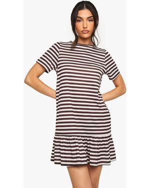 Boohoo Stripe Ruffle Dropped Hem Smock Dress - Red