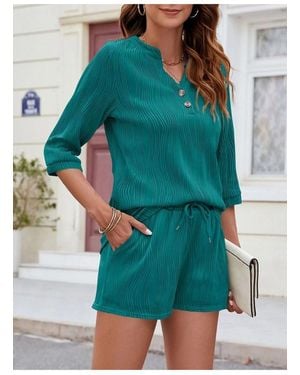 Everyday the Label Textured Notched Top And Drawstring Shorts Set - Green