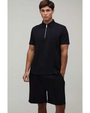 BoohooMAN Seam Detail Regular Fit 1/4 Zip Polo & Short Set - Black