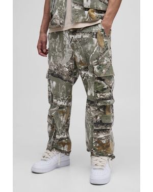 BoohooMAN Relaxed Forest Camo Multi Pocket Cargo Trousers - Grey