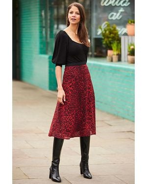 Sosandar Leopard Print Midi Skirt - Green