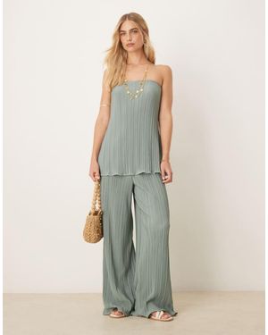 Y.A.S Plisse Wide Leg Trouser Co-Ord With Rolled Hem Detail - Green