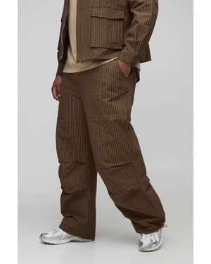 BoohooMAN Plus Parachute Check Ripstop Trouser - Brown