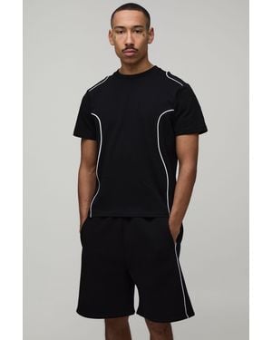 BoohooMAN Contrast Piping Panelled Regular Fit T-Shirt & Baggy Short Set - Black