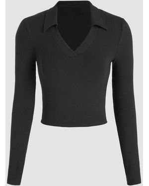 Hiccup V-Neck Basic Top - Black