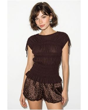 Bianco Lucci Fitted Sleeveless Knit Blouse With Tie Detail - Brown