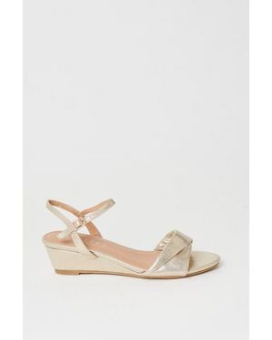 Wallis Wide Fit Ranae Soft Twist Low Wedge Heeled Sandals - White