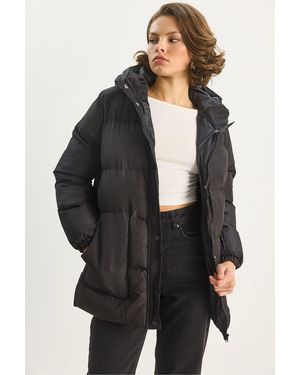 Bianco Lucci Hooded Puffer Down Coat - Black