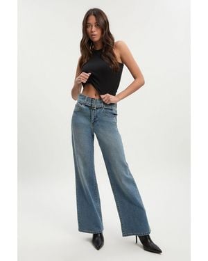 Boohoo Embellished Belt High Waist Wide Leg Jean - Blue