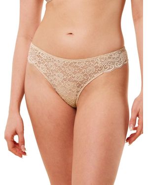Triumph Delicate Lace Hipster Thong - Natural