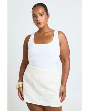 Boohoo Plus Woven Floral Textured Mini Skirt - White