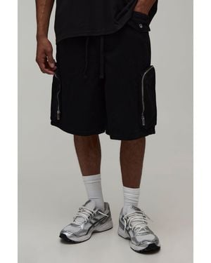 BoohooMAN Elasticated Waist Parachute Extended Drawcord Cargo Denim Jorts - Black