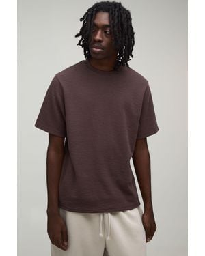 BoohooMAN Basic Regular Fit Waffle T-Shirt - Brown
