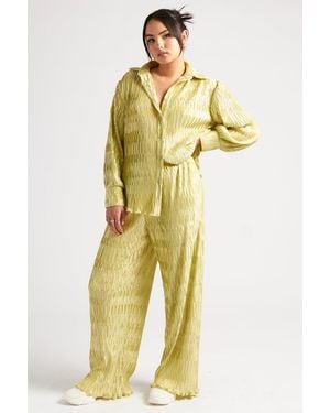 Urban Bliss Textured Plisse Oversized Shirt - Green