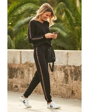 Sosandar Leopard Print Stripe Joggers - Green
