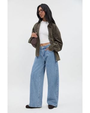Boohoo Mid Waist Loose Fit Wide Leg Jean - Blue