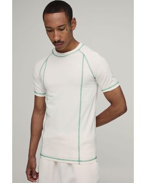 BoohooMAN Muscle Fit Contrast Stitch Raglan T-Shirt - White