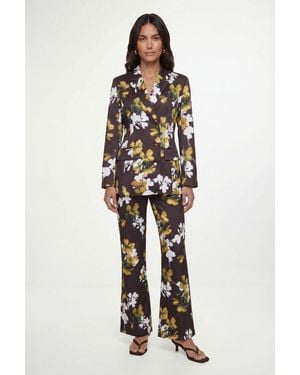Wallis Satin Floral Blazer Co-Ord - White
