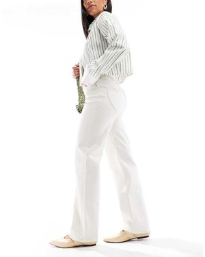 Miss Selfridge Heart Pocket Straight Leg Jean - White