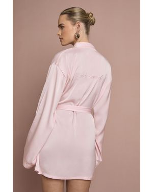 Boohoo Bridal 'Bridesmaid' Satin Embroidered Short Robe - Pink