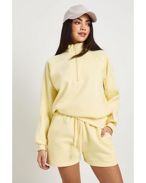 Boohoo Half Zip Sweatshirt Piping Detail Short Tracksuit - Yellow
