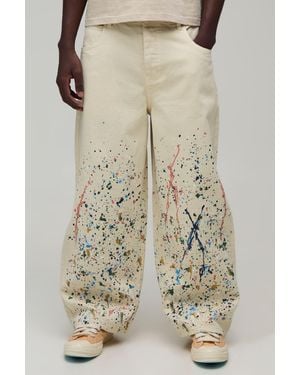 BoohooMAN Barrel Leg Curve Seam Paint Splatter Trousers - Natural