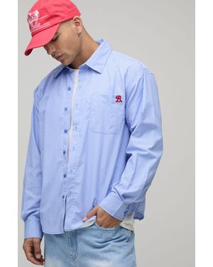 BoohooMAN Oversized Curve Hem B Embroidery Stripe Shirt - Blue