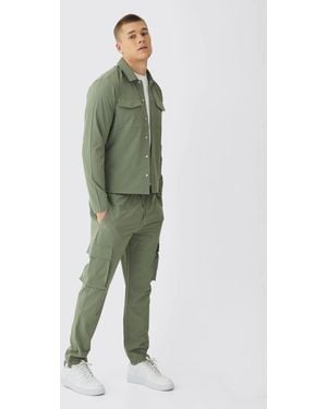 BoohooMAN Technical Stretch Cargo Shirt & Trousers Set - Green