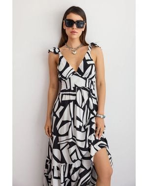 Hiccup Geometric Tiered Maxi Dress With V-Neck And Back Detail - White