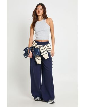 Boohoo High Waist Pleat Detail Straight Leg Jogger - Blue