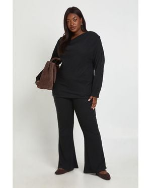 Boohoo Plus Brushed Rib Ruched Shoulder Detail Top And Wide Leg Trousers - Black